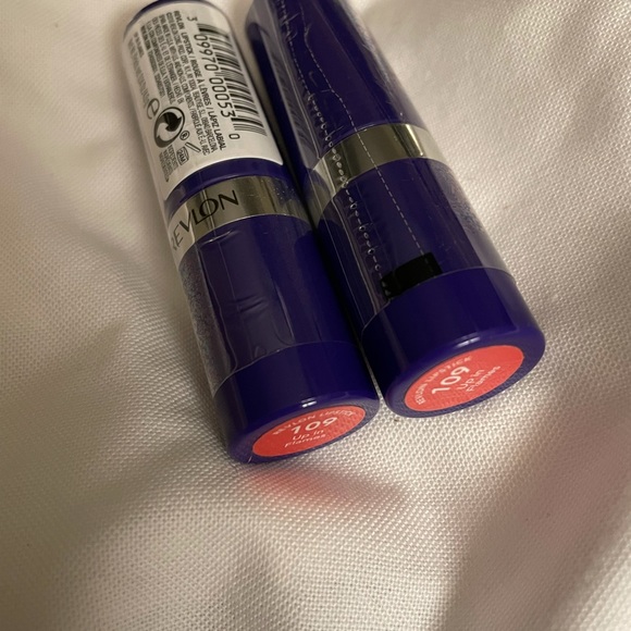 Revlon up in flames lipstick 2pack - Picture 3 of 4